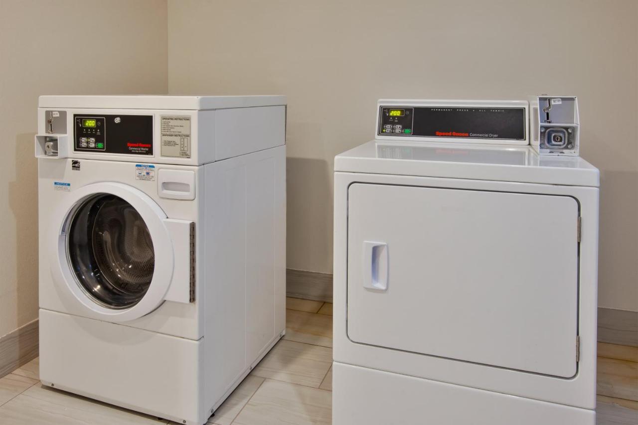 Express & By Ihg 4* Warrenton