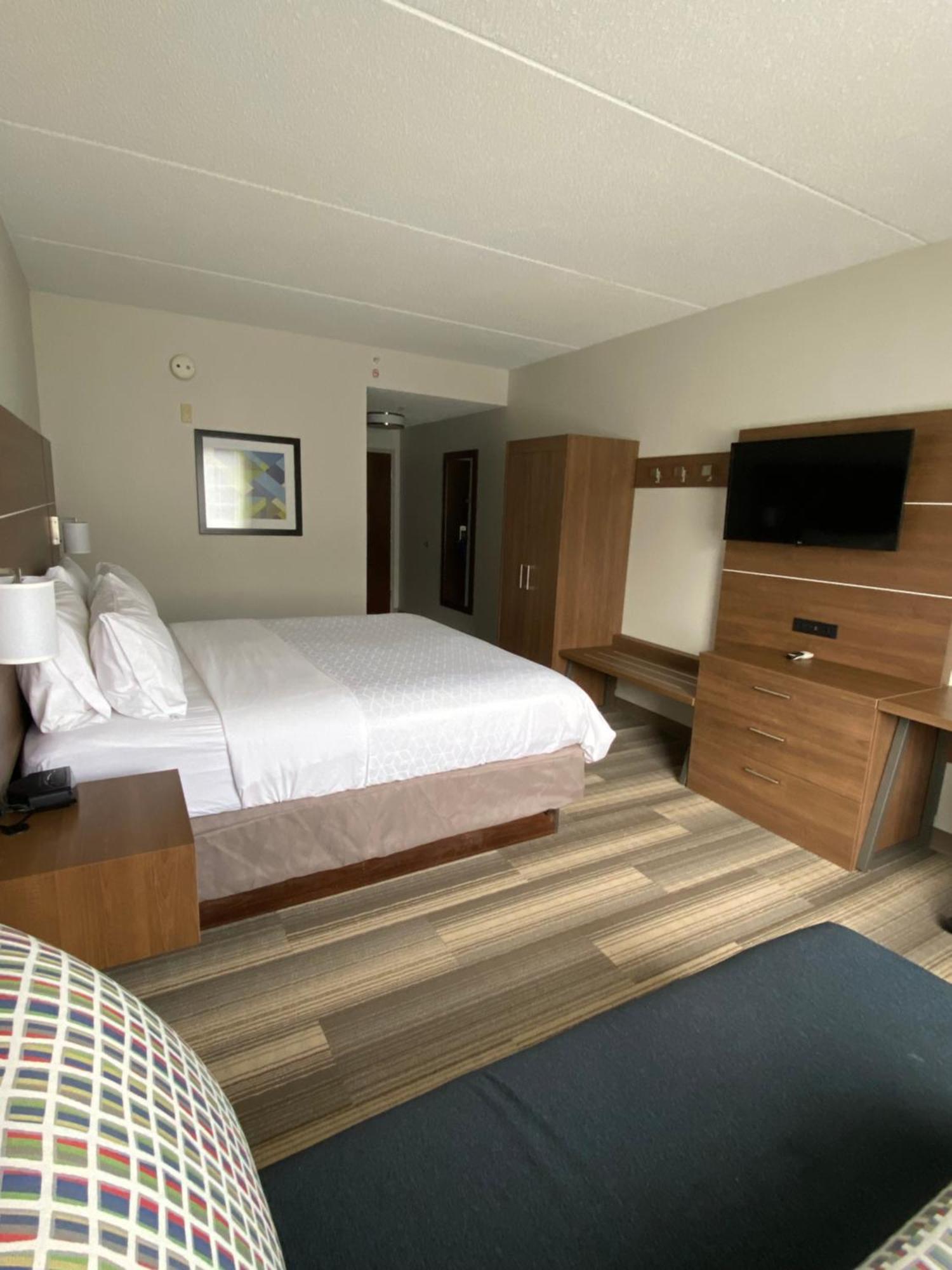 Hotel Express & By Ihg Warrenton
