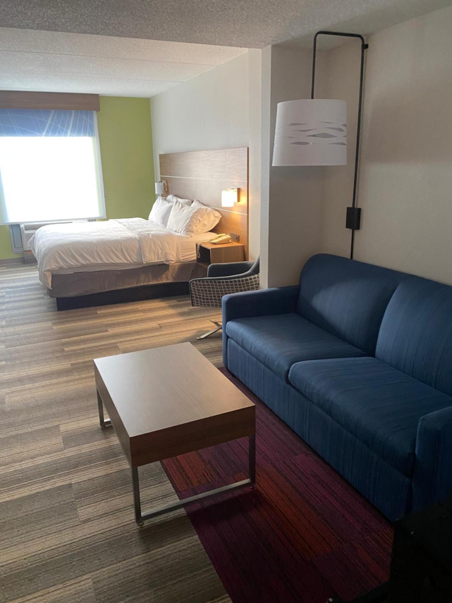 Express & By Ihg Hotel Warrenton